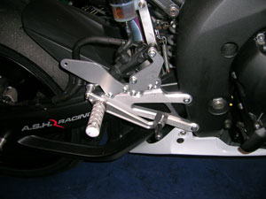 yzf-r1_motosalgo4.jpg