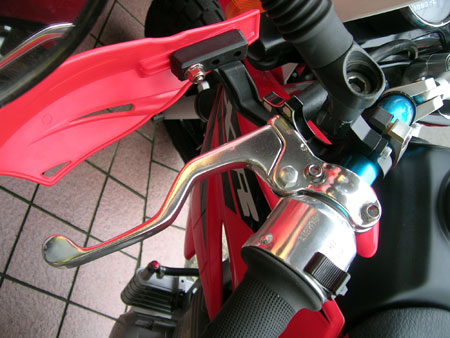 xr100mc.lever1.jpg